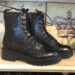 Steve Madden Black Textile Combat Boots Women’s Size 10